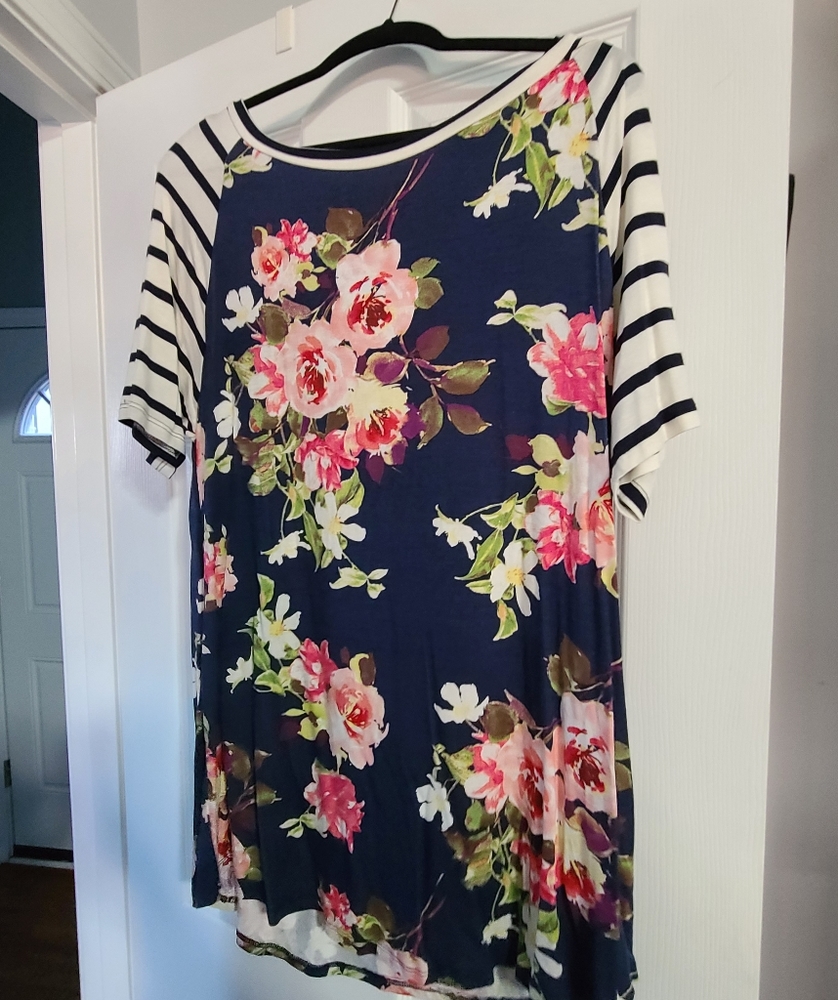 Floral top